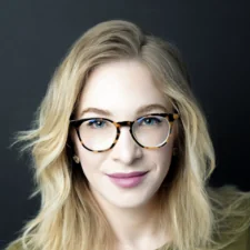 Stephanie Dainow